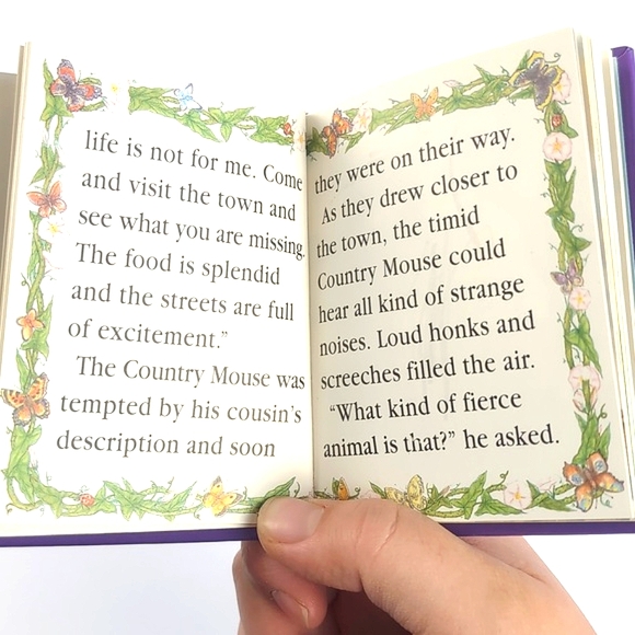 Aesop's Fables Mini Classics Illustrated Book - Picture 9 of 11